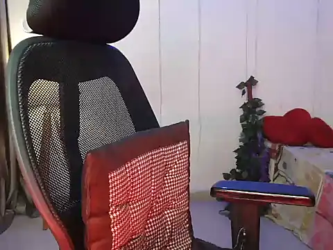 Royal zara online show from January 12, 2026, 5:18 pm