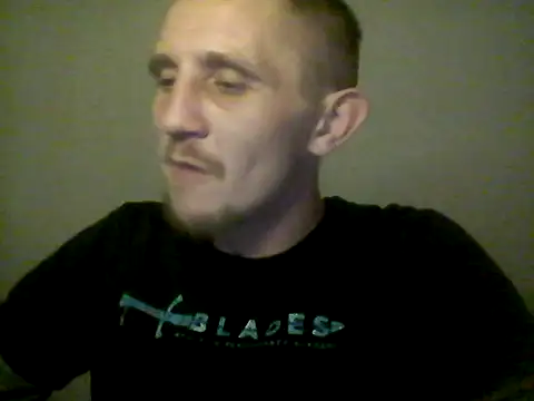 Twolatte online show from December 1, 2025, 8:03 pm