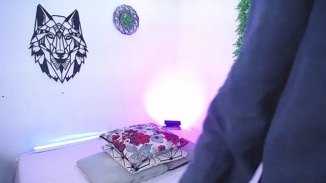 Emo Boy  online show from November 30, 2025, 12:31 pm