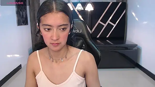 Snapshot of Dahyan_ch chatting on October 9, 2025, 4:38 pm Dahyan ch online show from October 9, 2025, 4:38 pm