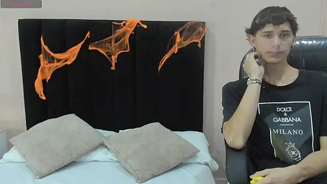 Taylor and exidt online show from October 29, 2025, 12:51 pm