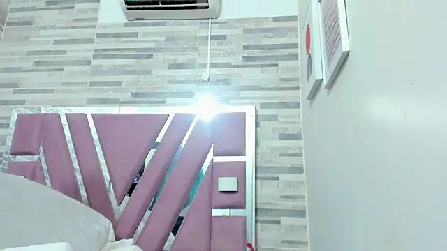 cristin brown online show from October 29, 2025, 12:07 pm