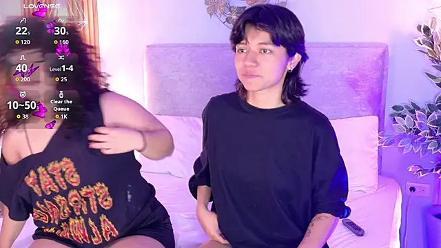 AngelandKai online show from November 3, 2025, 7:37 pm