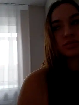 MayaGlow online show from November 20, 2025, 7:08 am