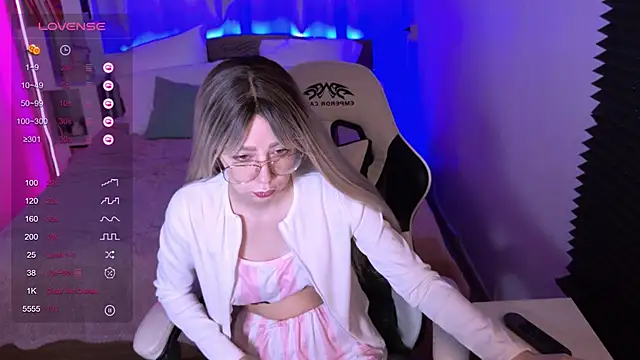 sofiisun online show from November 20, 2025, 2:01 am