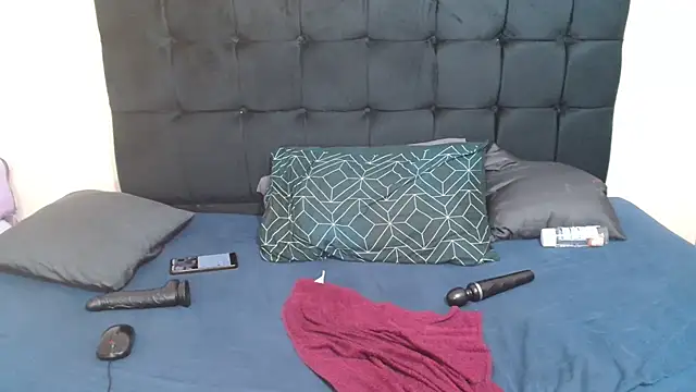 CaramelBootty online show from January 14, 2026, 4:18 am