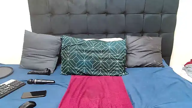 CaramelBootty online show from February 18, 2026, 4:19 am