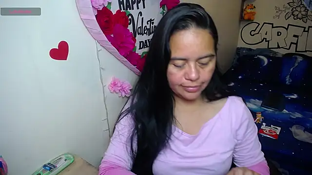 Snapshot of Miss__kendra_ chatting on April 24, 2026, 12:40 pm Miss kendra online show from April 24, 2026, 12:40 pm
