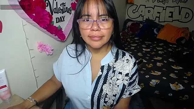 Snapshot of Miss__kendra_ chatting on May 12, 2026, 12:46 pm Miss kendra online show from May 12, 2026, 12:46 pm