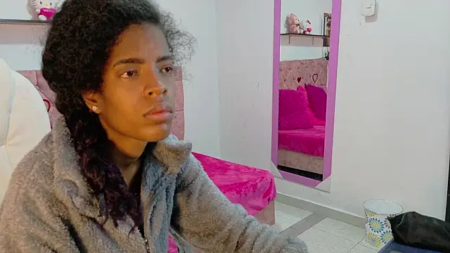 thianahorny online show from April 8, 2026, 1:00 pm