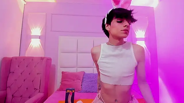 Snapshot of Baby_Lannie chatting on October 18, 2025, 3:31 am Baby Lannie online show from October 18, 2025, 3:31 am