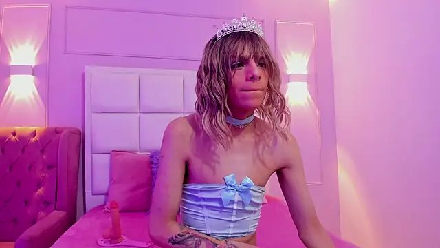 Snapshot of Baby_Lannie chatting on October 19, 2025, 4:02 am Baby Lannie online show from October 19, 2025, 4:02 am