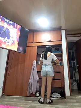 IAM SARAH online show from November 4, 2025, 1:59 am