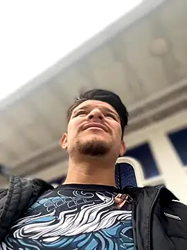 Snapshot of Nick_Juniorr chatting on October 22, 2025, 8:52 pm Nick Juniorr online show from October 22, 2025, 8:52 pm