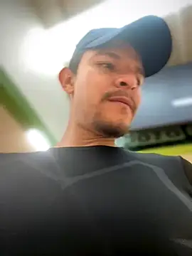 Snapshot of Nick_Juniorr chatting on October 24, 2025, 9:33 pm Nick Juniorr online show from October 24, 2025, 9:33 pm