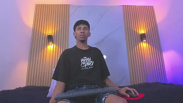 Ethan thouse online show from October 10, 2025, 3:16 am