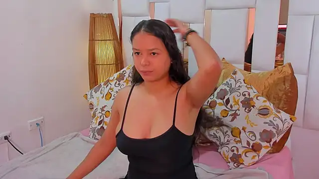kaorybliss online show from May 29, 2026, 3:37 am