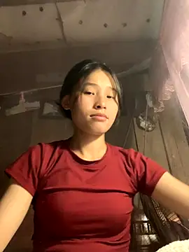 Han-han123 online show from November 5, 2025, 1:33 pm