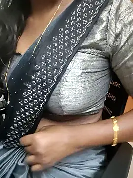 Tamilmallu-duskygirl03 online show from February 26, 2026, 6:18 pm