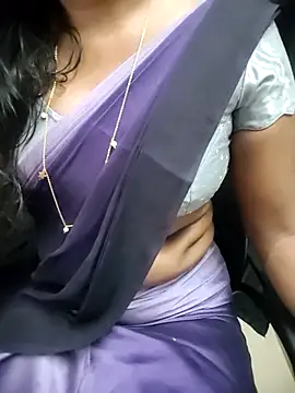 Snapshot of Tamilmallu-duskygirl03 chatting on July 19, 2026, 7:12 am Tamilmallu-duskygirl03 online show from July 19, 2026, 7:12 am