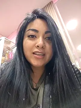 Snapshot of Victoria_Jonhss chatting on October 27, 2025, 11:31 pm Victoria Jonhss online show from October 27, 2025, 11:31 pm