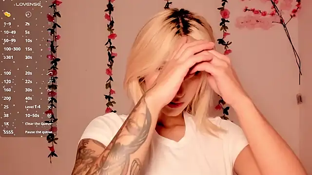 Ashleyroys 111 online show from March 1, 2026, 6:10 pm