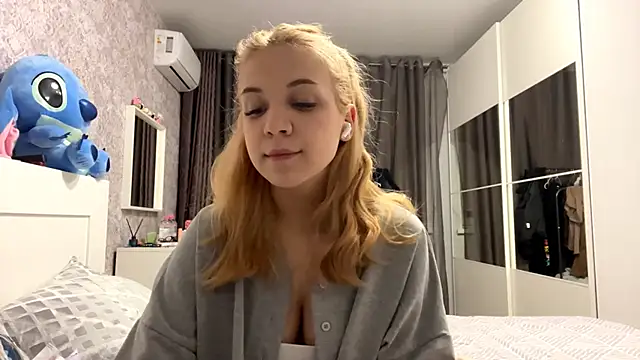 Randa babygirl online show from October 26, 2025, 7:42 pm