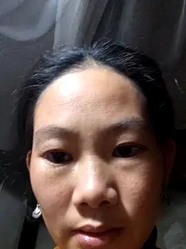 gio-thu online show from January 8, 2026, 1:57 pm