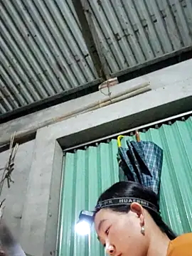 gio-thu online show from April 15, 2026, 1:18 pm