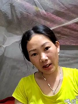 gio-thu online show from May 13, 2026, 1:52 pm