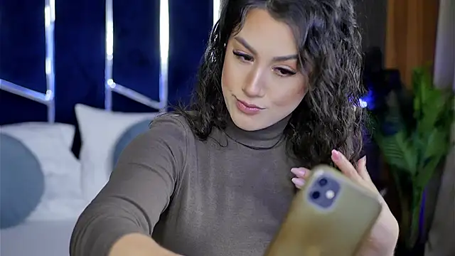 Talia Lure online show from January 11, 2026, 7:24 am