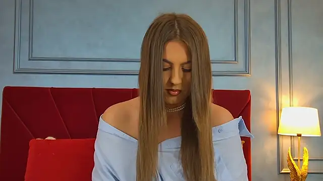 Snapshot of Hazellynn chatting on October 10, 2025, 5:17 am Hazellynn online show from October 10, 2025, 5:17 am