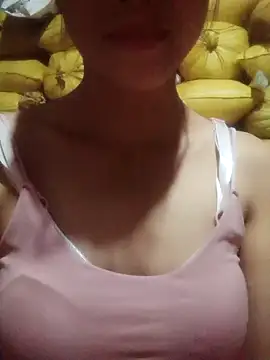 Snapshot of evenla chatting on October 8, 2025, 11:19 am evenla online show from October 8, 2025, 11:19 am