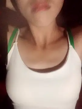 Snapshot of evenla chatting on October 12, 2025, 2:21 am evenla online show from October 12, 2025, 2:21 am