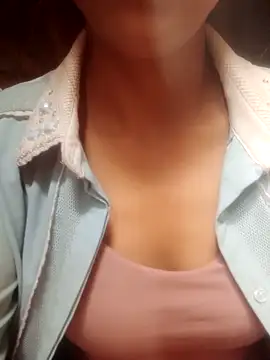 Snapshot of evenla chatting on October 16, 2025, 2:12 am evenla online show from October 16, 2025, 2:12 am