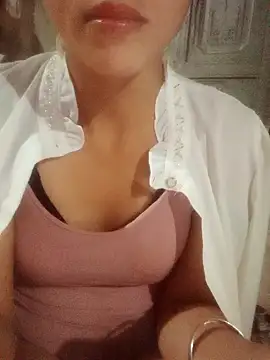 Snapshot of evenla chatting on October 21, 2025, 2:07 pm evenla online show from October 21, 2025, 2:07 pm