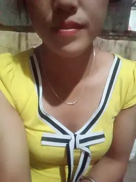 Snapshot of evenla chatting on October 23, 2025, 1:10 pm evenla online show from October 23, 2025, 1:10 pm