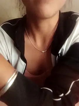 Snapshot of evenla chatting on November 5, 2025, 7:30 am evenla online show from November 5, 2025, 7:30 am