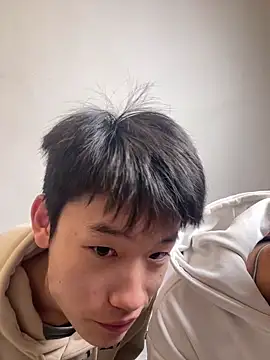 KK-cuteboy online show from November 5, 2025, 11:21 am