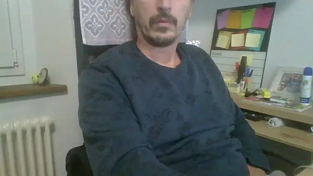 Snapshot of Kawayleo chatting on October 29, 2025, 11:17 pm Kawayleo online show from October 29, 2025, 11:17 pm