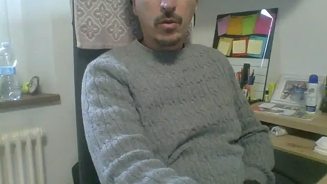 Snapshot of Kawayleo chatting on November 9, 2025, 12:36 pm Kawayleo online show from November 9, 2025, 12:36 pm