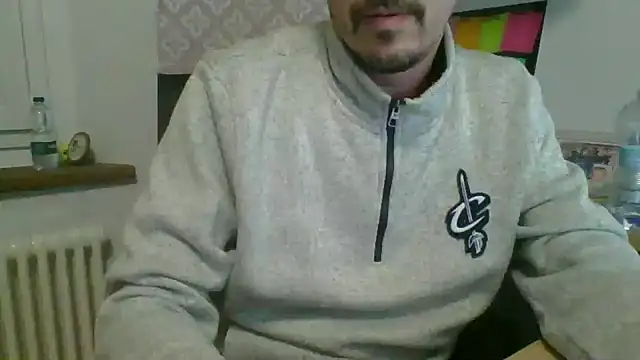 Kawayleo online show from December 20, 2025, 8:38 pm