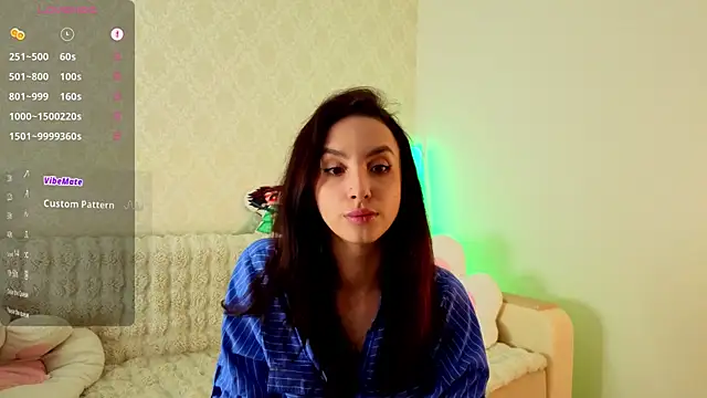 coochyy  online show from October 12, 2025, 10:14 am