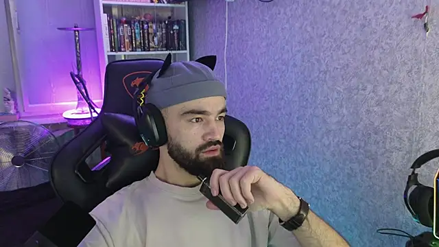 Nik Namee online show from October 10, 2025, 3:55 pm