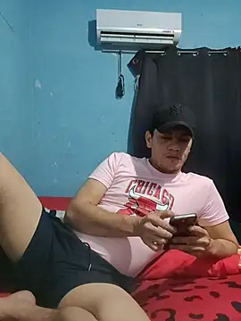 Aturo77 online show from November 18, 2025, 1:44 am