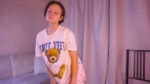 Snapshot of VeliaRogoff chatting on October 26, 2025, 8:20 am VeliaRogoff online show from October 26, 2025, 8:20 am