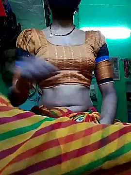 nainshilodhi28 online show from November 8, 2025, 5:18 am