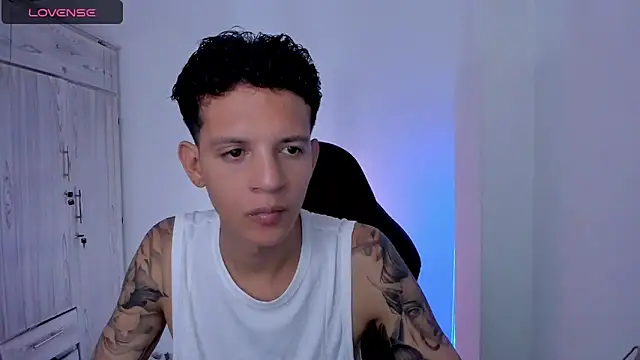 tylernova online show from May 11, 2026, 3:34 am