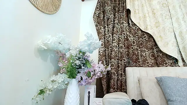 Kiaraa88 online show from December 4, 2025, 12:25 pm