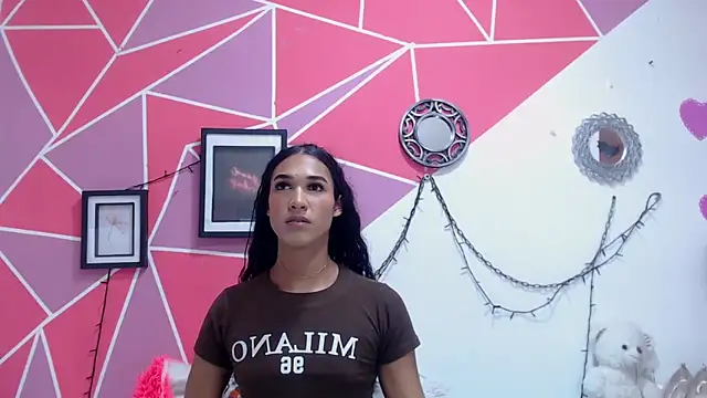 Tifany Adams online show from November 1, 2025, 8:22 pm